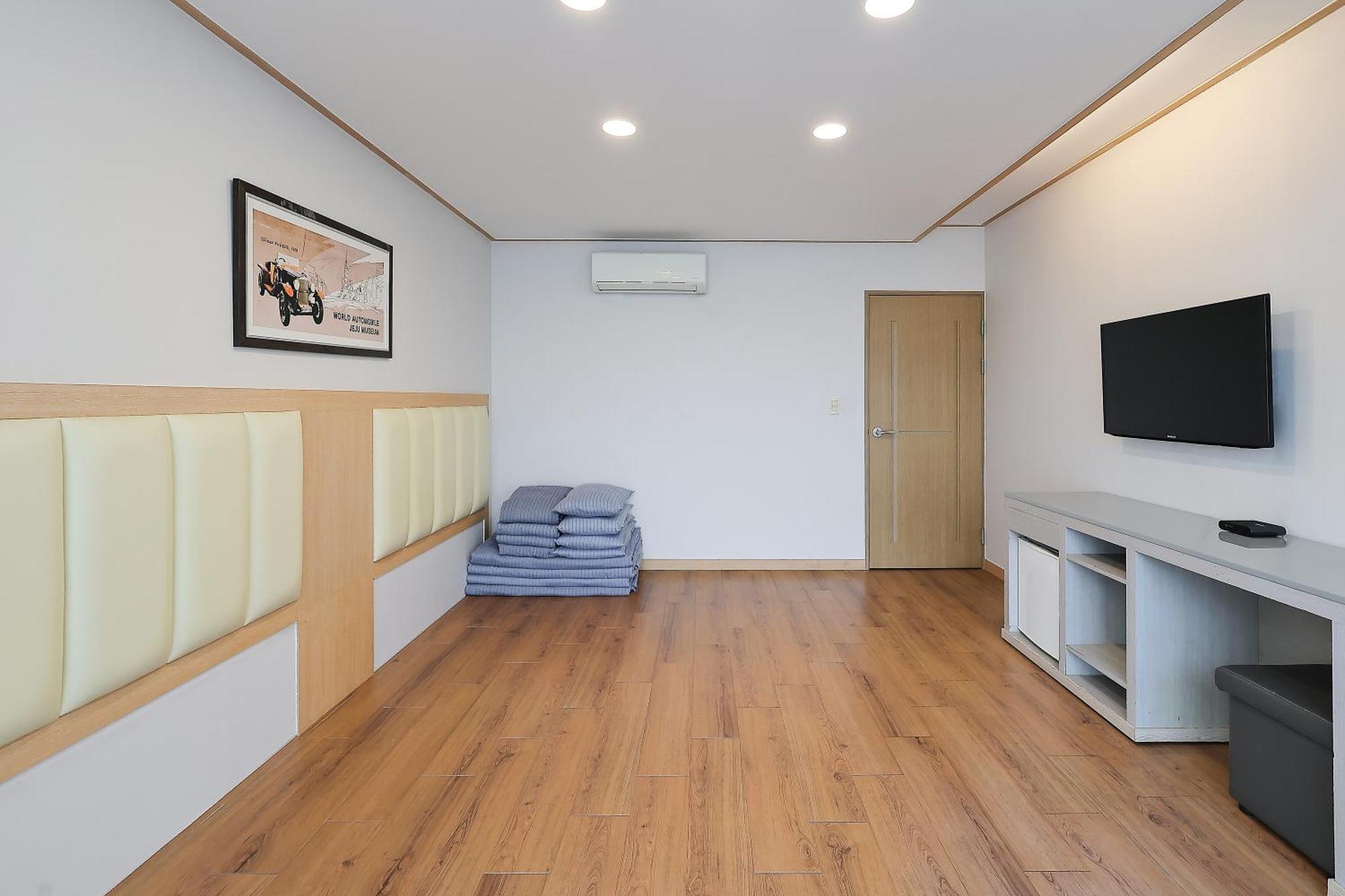 Shin Shin Hotel Jeju City Esterno foto