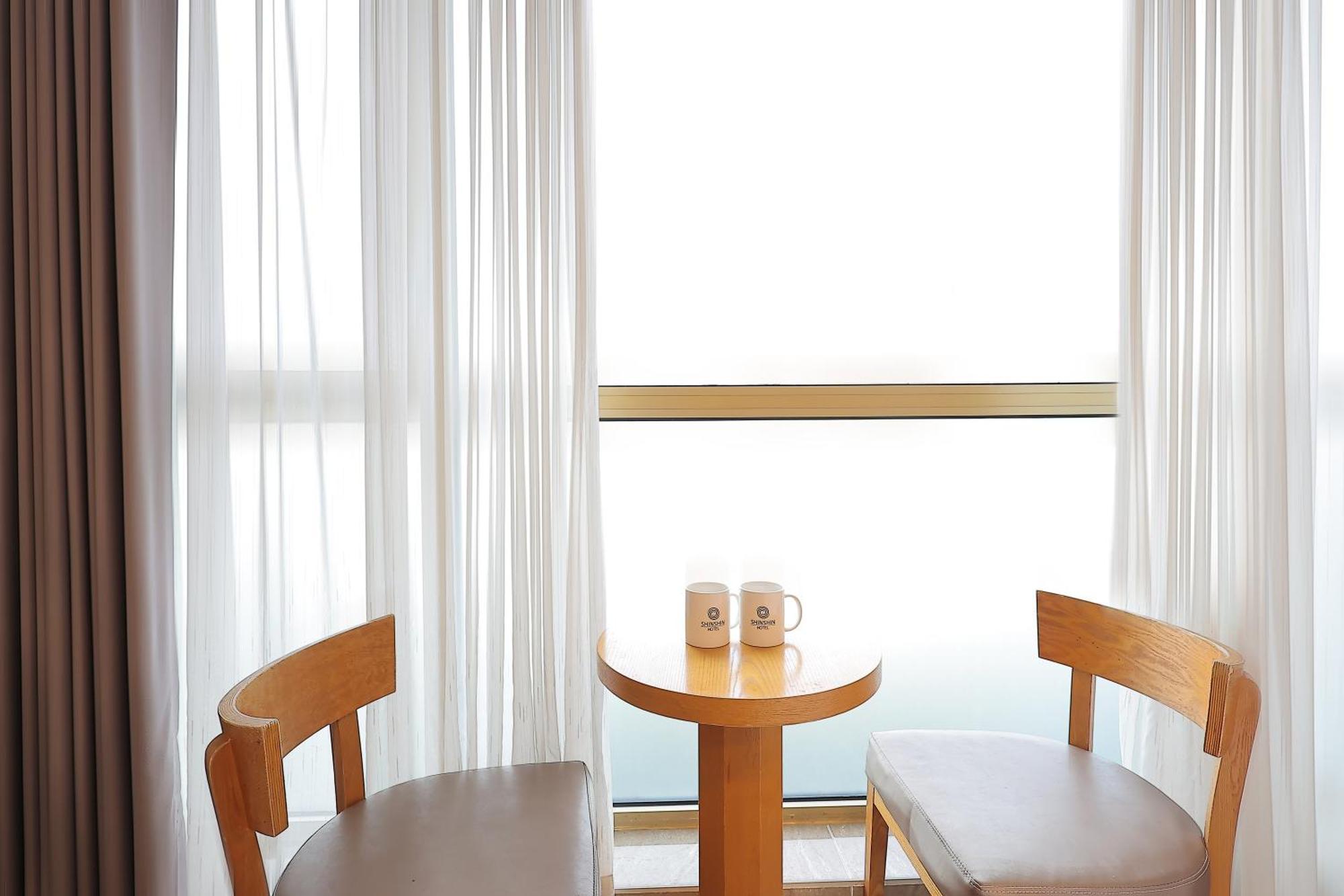 Shin Shin Hotel Jeju City Esterno foto