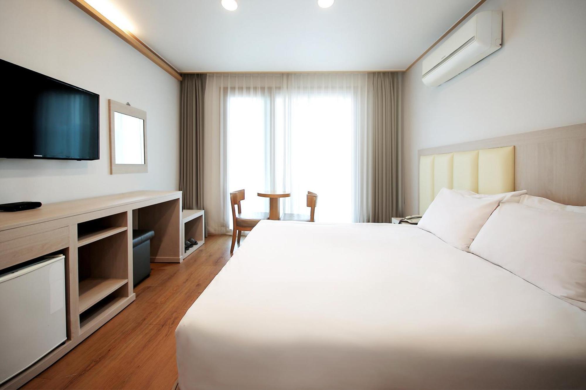 Shin Shin Hotel Jeju City Esterno foto